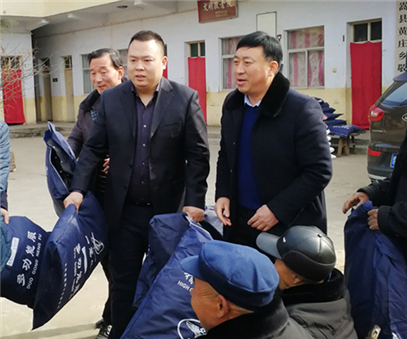 民建“組團”慰問，企業(yè)送溫暖到家